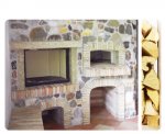 Rivestimento in sassi e tavelline. Castelnuovo (PN)